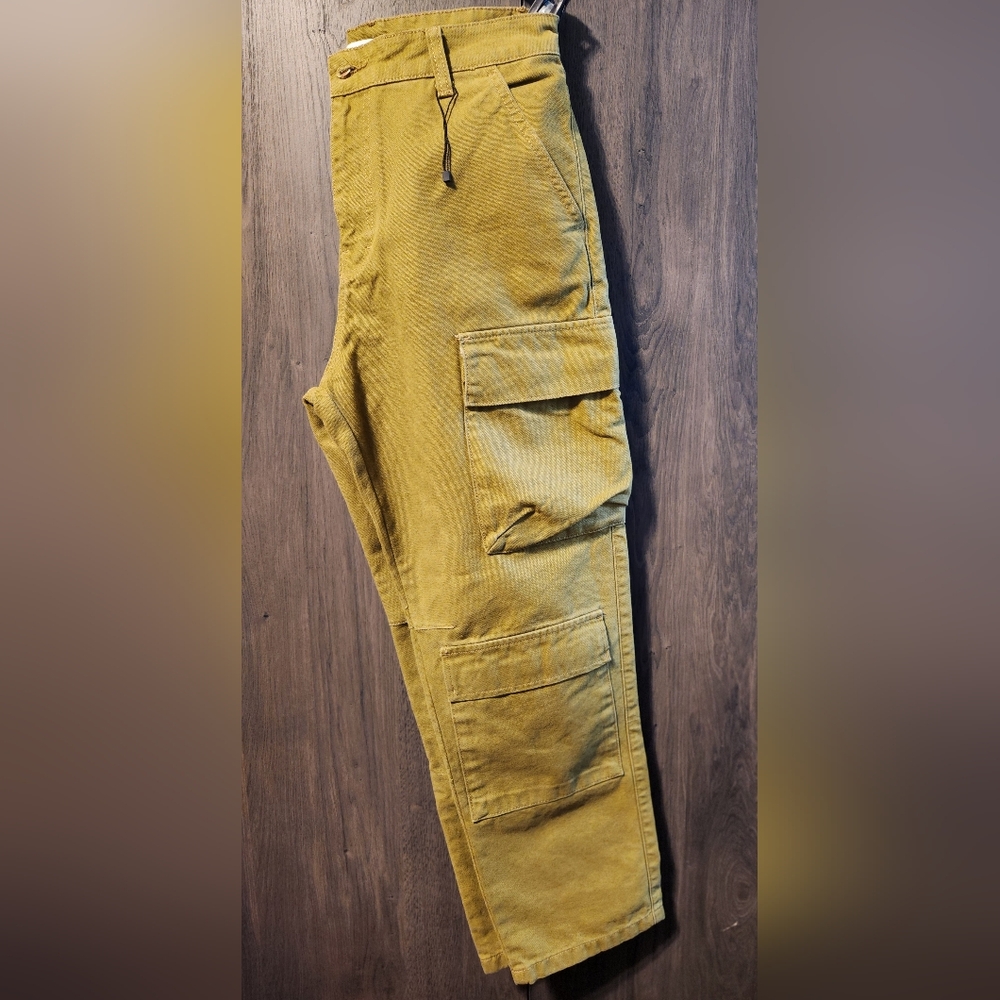 Zara Men's Yellow Cargo Pants